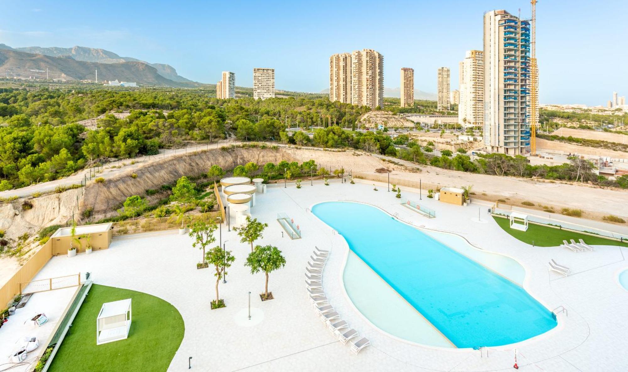 Intempo By Holuxe - 203 - 20Th Floor Apartment เบนิดอร์ม ภายนอก รูปภาพ